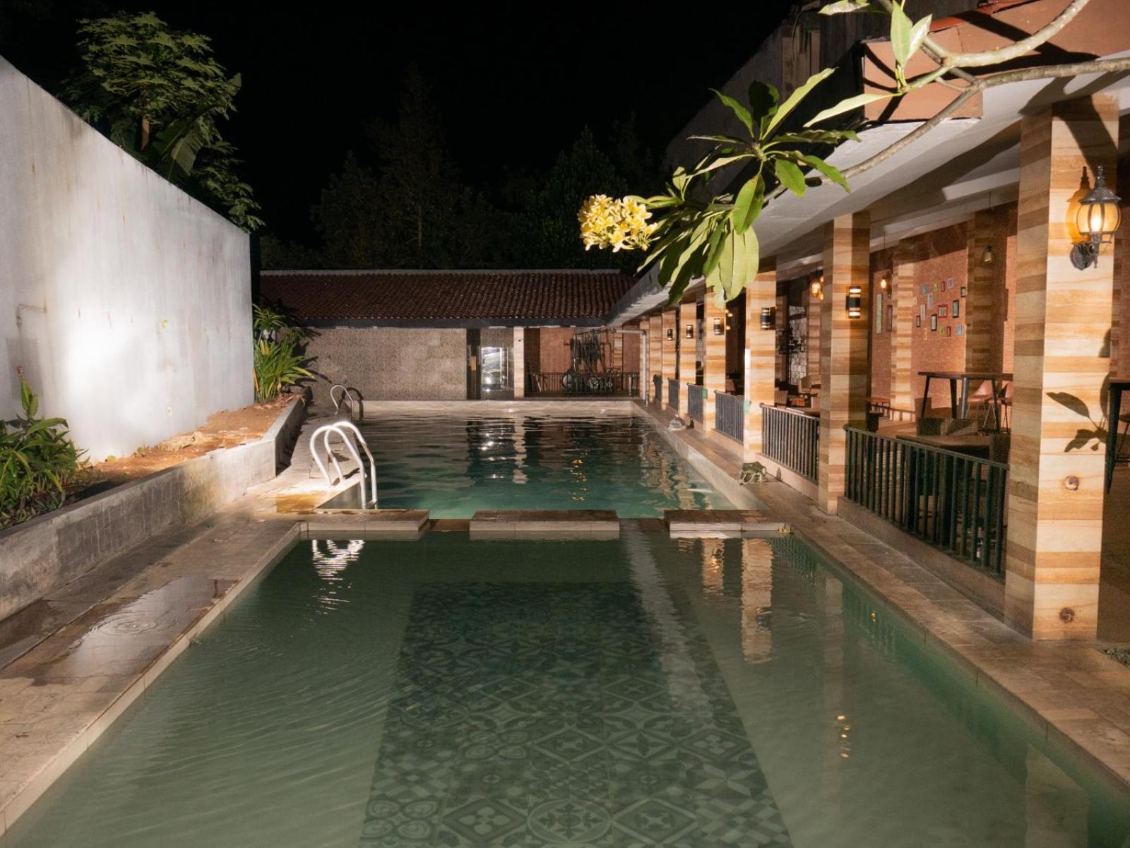 Meotel Purwokerto Luaran gambar